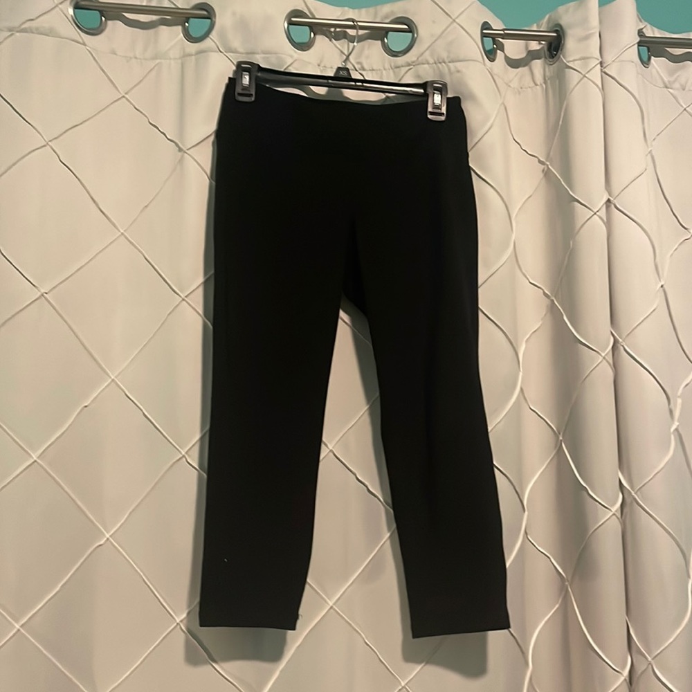 Old Navy Active Leggings (Size M)